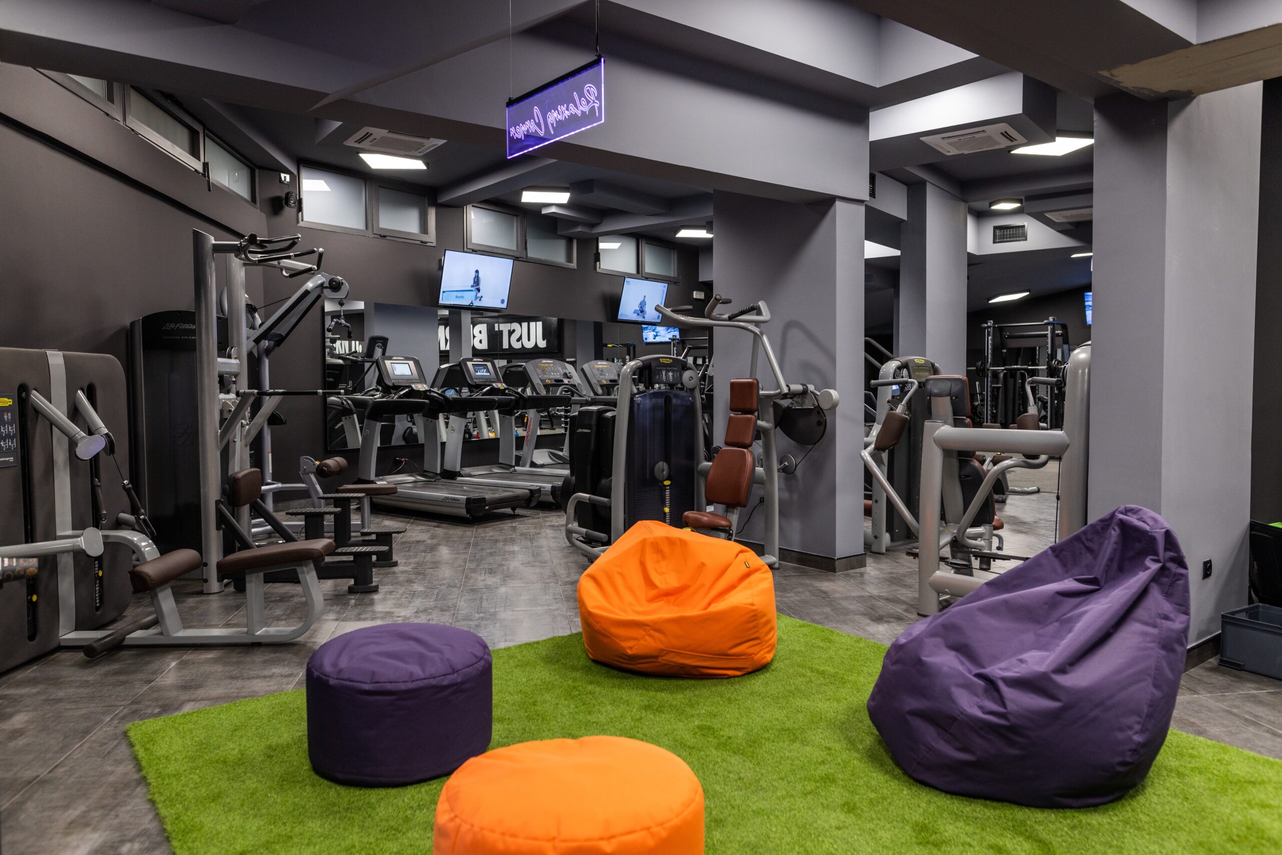 Gym Town 2 - teretana u Todora Milovanovića 14, 18000 Niš