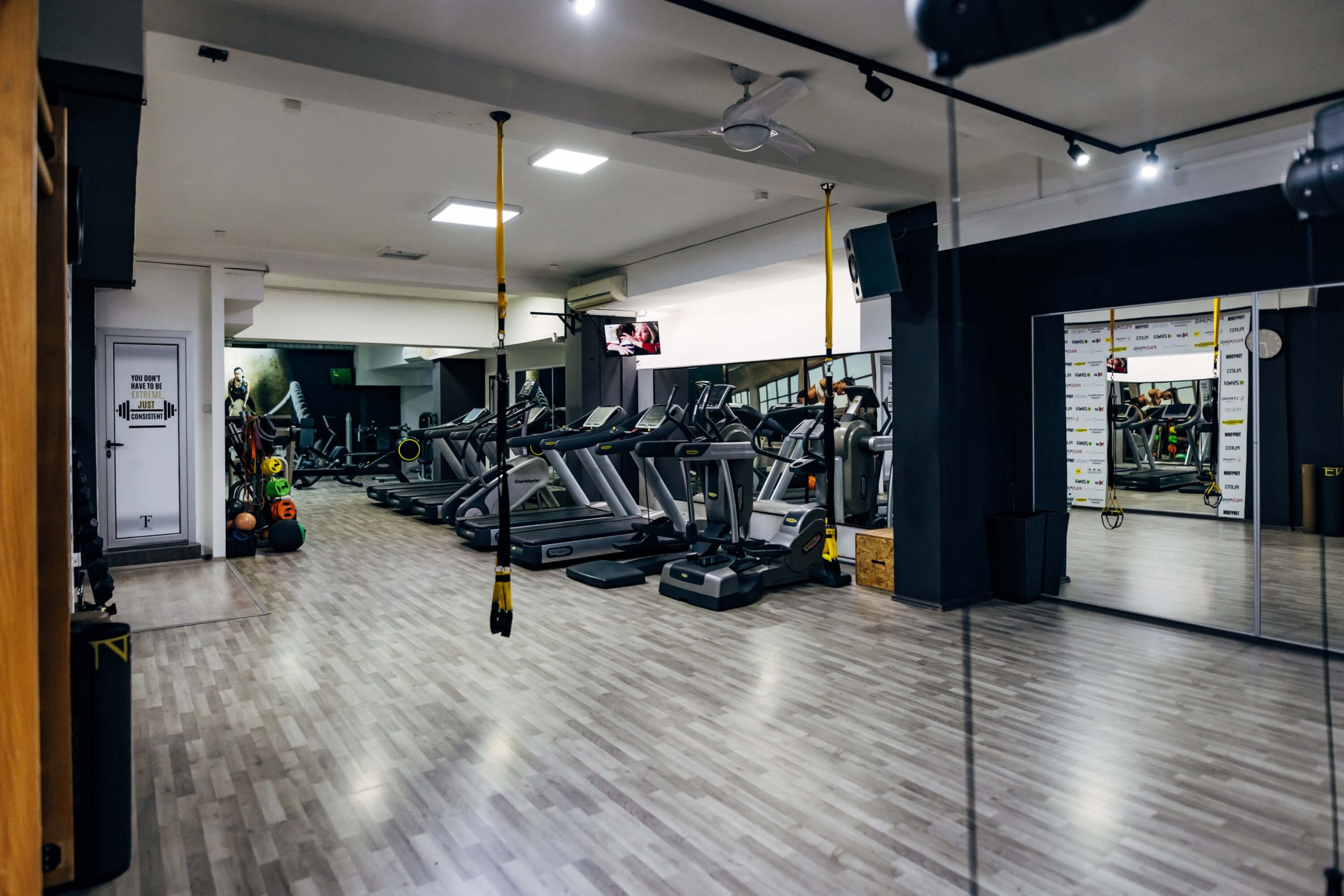 Top Form Plus - teretana u 7. jula 25a, 18000 Niš